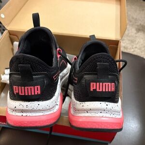 EUC/PUMA Athletic Shoes/Size 6.5 Womens